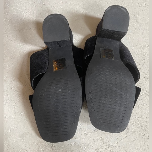 Sold Sana Tilda Mule in Black Velvet Size 37 - Picture 7 of 10